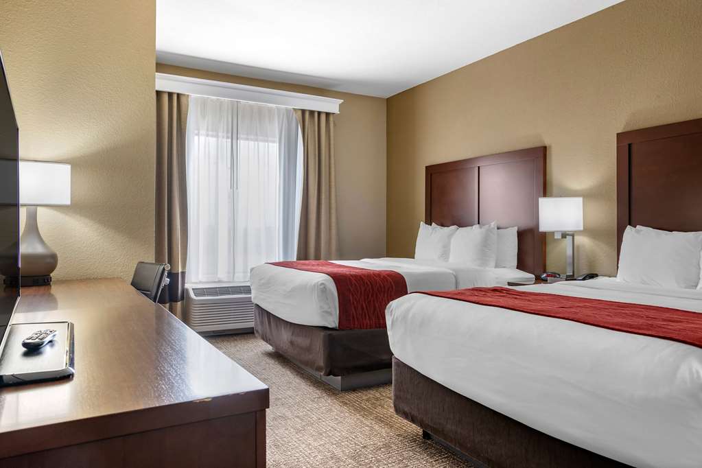 Comfort Inn & Suites Augusta - photo 12