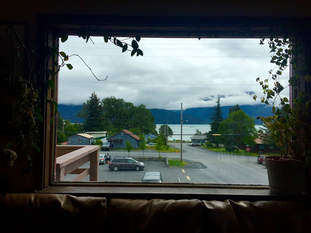 A Swan Nest Inn - photo 55