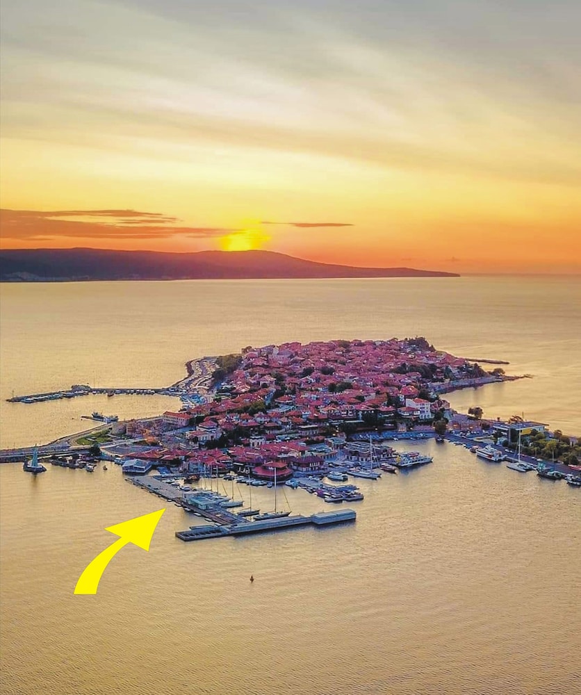 Nessebar Sea Nights - last minute hotel in Nesebar
