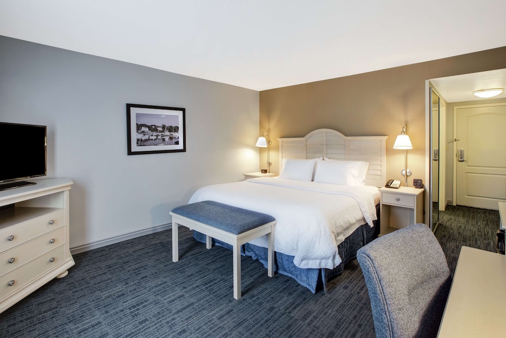Hampton Inn & Suites Cape Cod West Yarmouth - photo 22