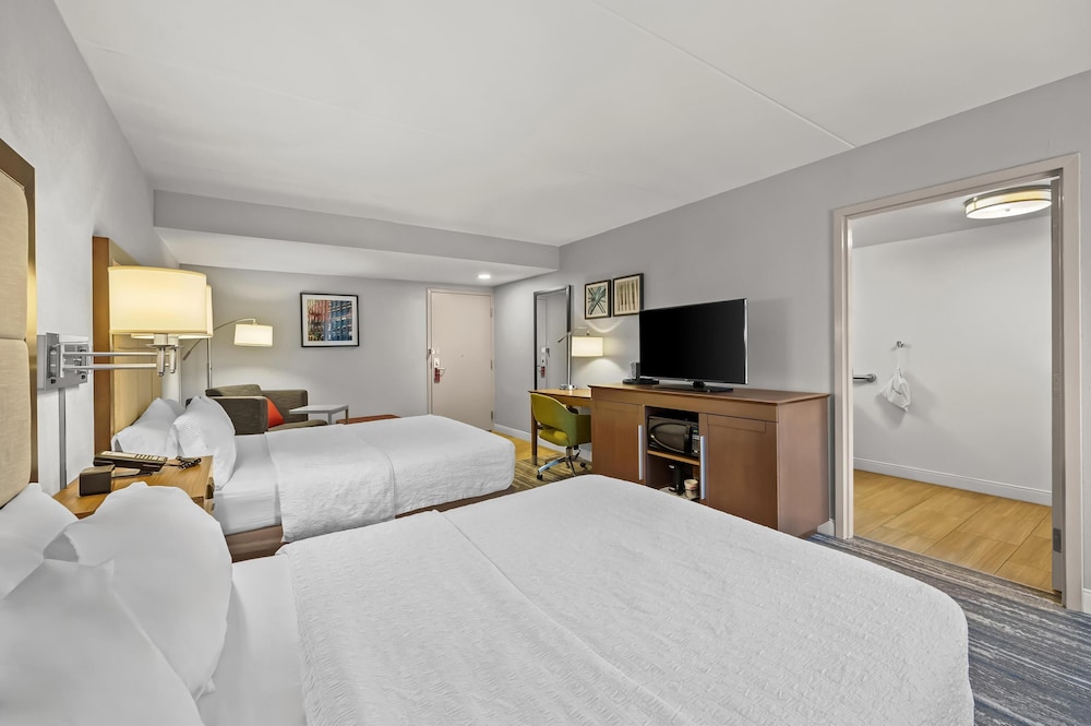 Hampton Inn Toledo South Maumee - photo 13