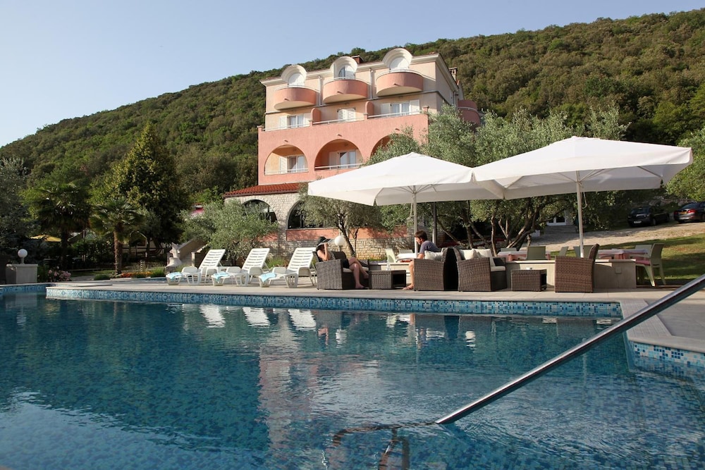 Hotel Carmen — hotel in Marcana