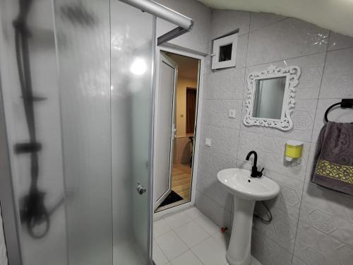 Guest House Natia