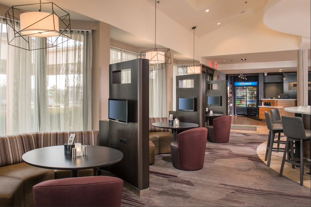 Courtyard by Marriott Houston Northeast - photo 4