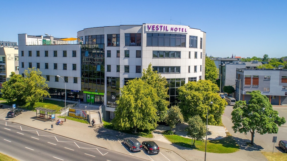 Vestil Hotel in Piotrkow Trybunalski, Poland