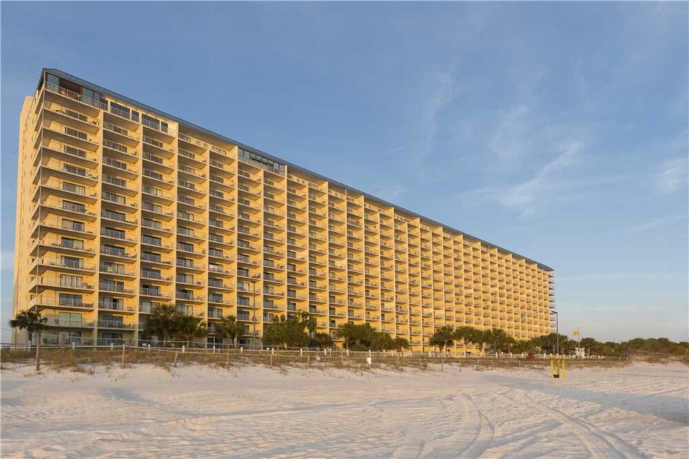 Summit Beach Resort by Royal American Beach Getaways - featured photo