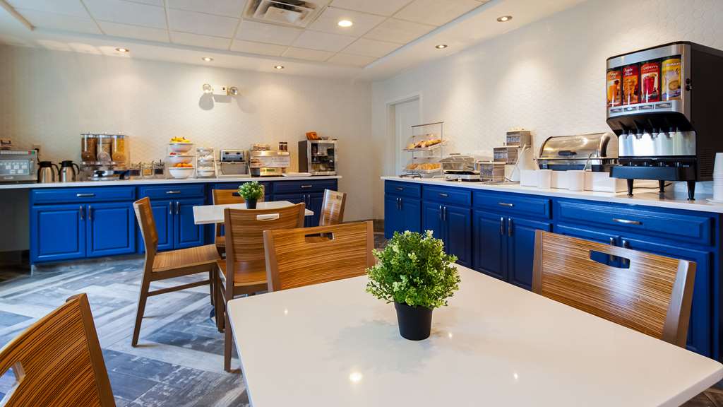 Best Western Plus Newport News Inn & Suites - photo 6
