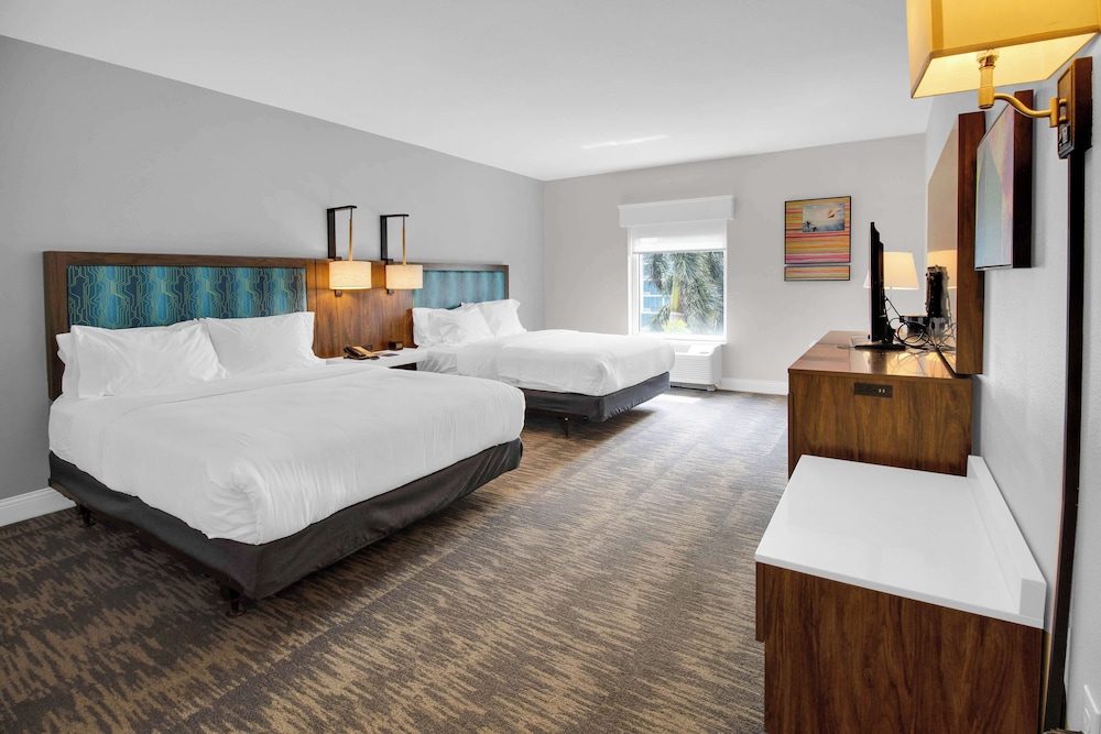 Hampton Inn & Suites Sarasota Bradenton Airport FL - photo 39