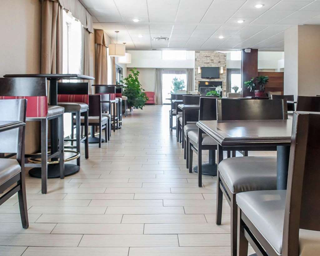 Comfort Suites Farmington - photo 24
