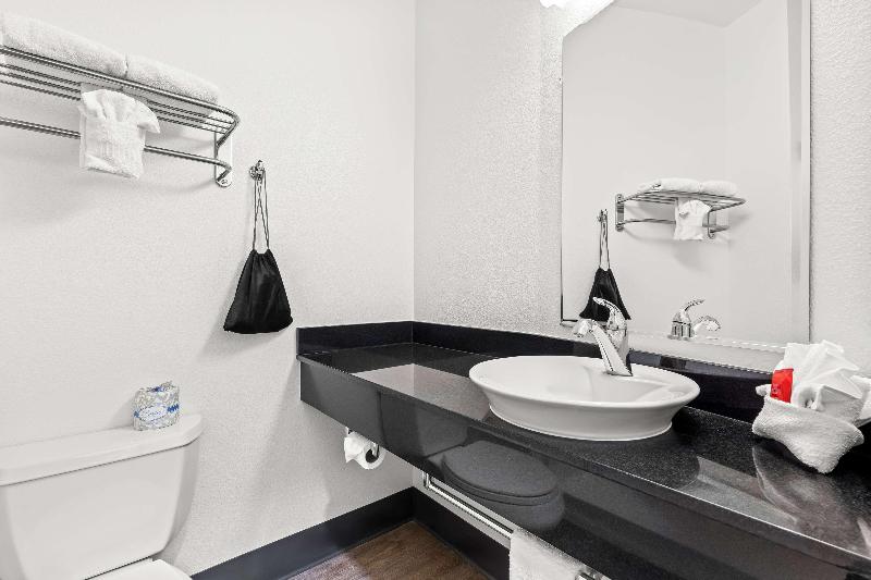 SureStay by Best Western Livingston Merced County - photo 9