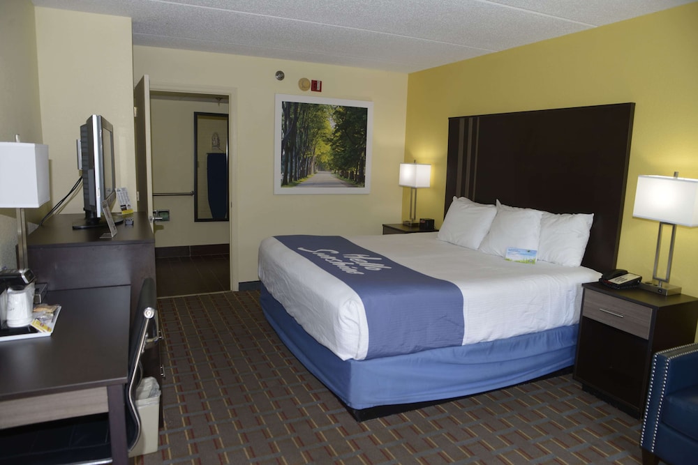 Spark by Hilton Kodak - photo 12