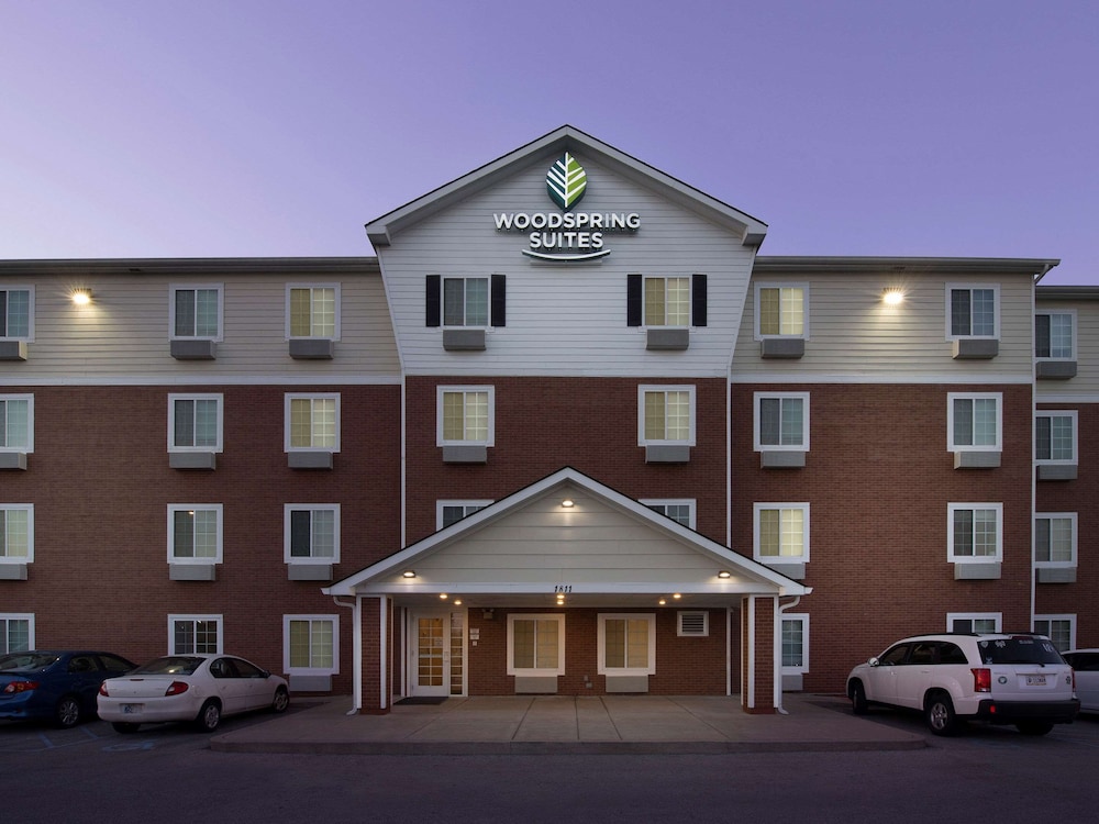 WoodSpring Suites Louisville Clarksville - photo 18