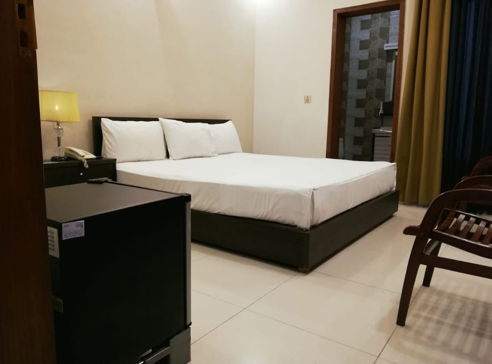 Al Fateh - last minute hotel in Lahore