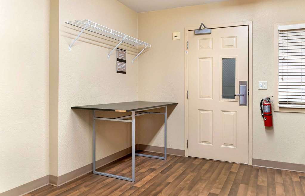 Extended Stay America Suites Detroit Novi Orchard Hill Place - photo 43