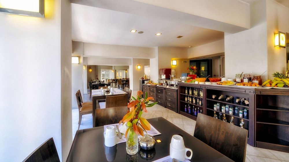 מזון ומשקאות