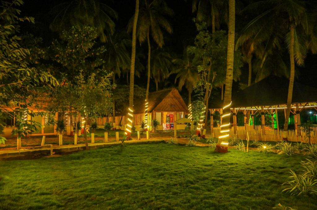 Tamarind Tree Way Side Amenities — Hospet — photo 4
