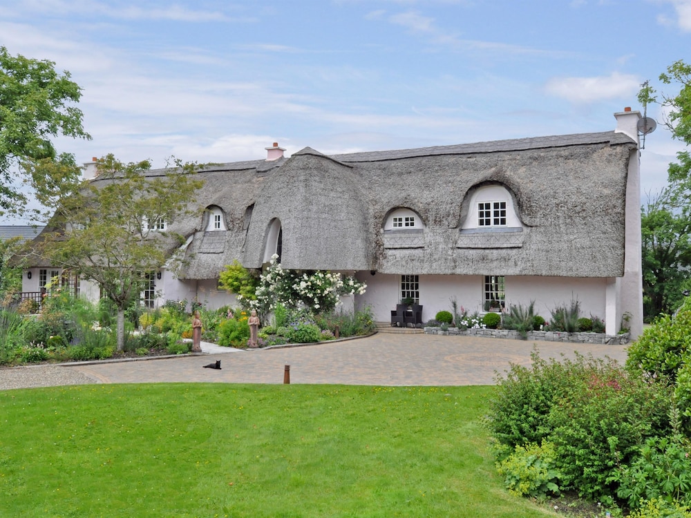 Weir Haven Boutique Bed & Breakfast — 4-Star Luxury Hotel in Gaillimh, Republic of Ireland