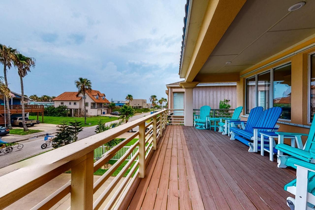 Hibiscus Hideaway 208 in South Padre Island, United States