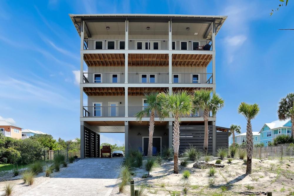 The Sea Life by Pristine Property Vacation Rentals — 4-Star Luxury Hotel in Port Saint Joe, United States