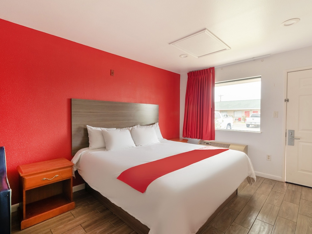 OYO Hotel San Antonio near AT&T Center - photo 4