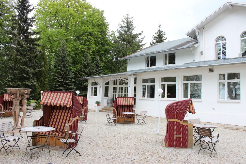 Hotel Weißes Schloß in Heringsdorf, Germany