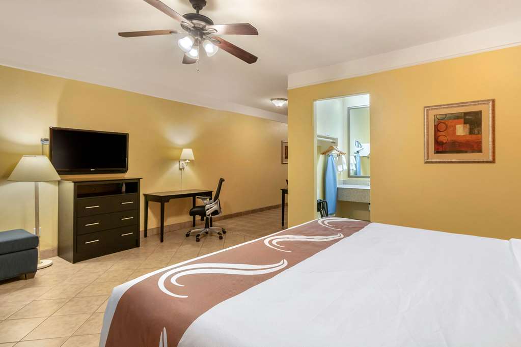 Quality Inn & Suites at The Outlets Mercedes Weslaco - photo 33