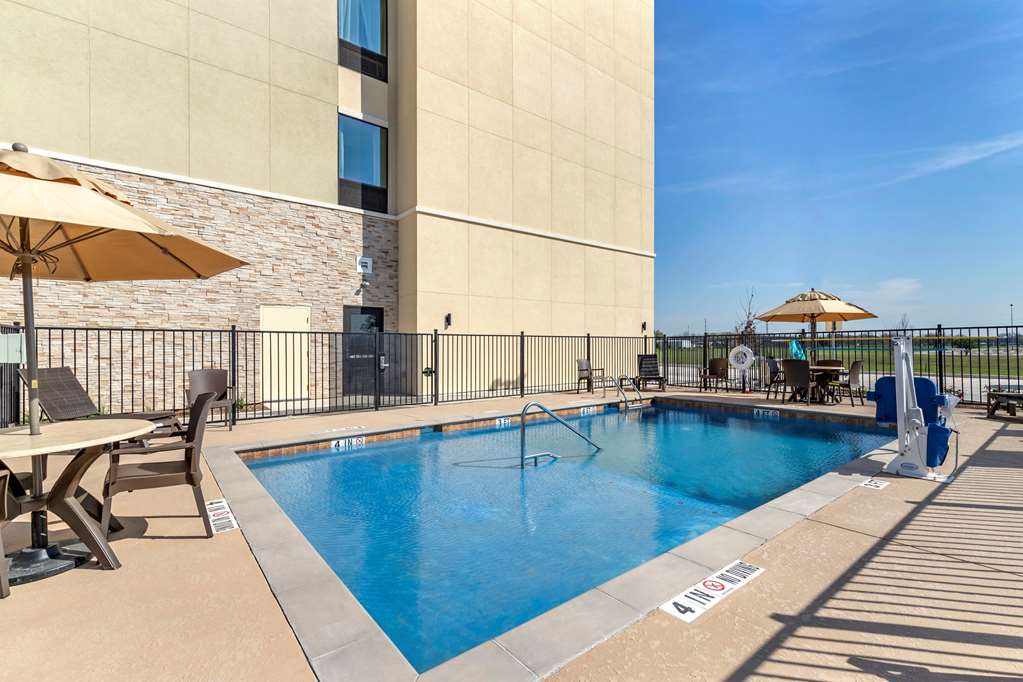 Comfort Suites San Antonio Ft. Sam Houston SAMMC Area - photo 26