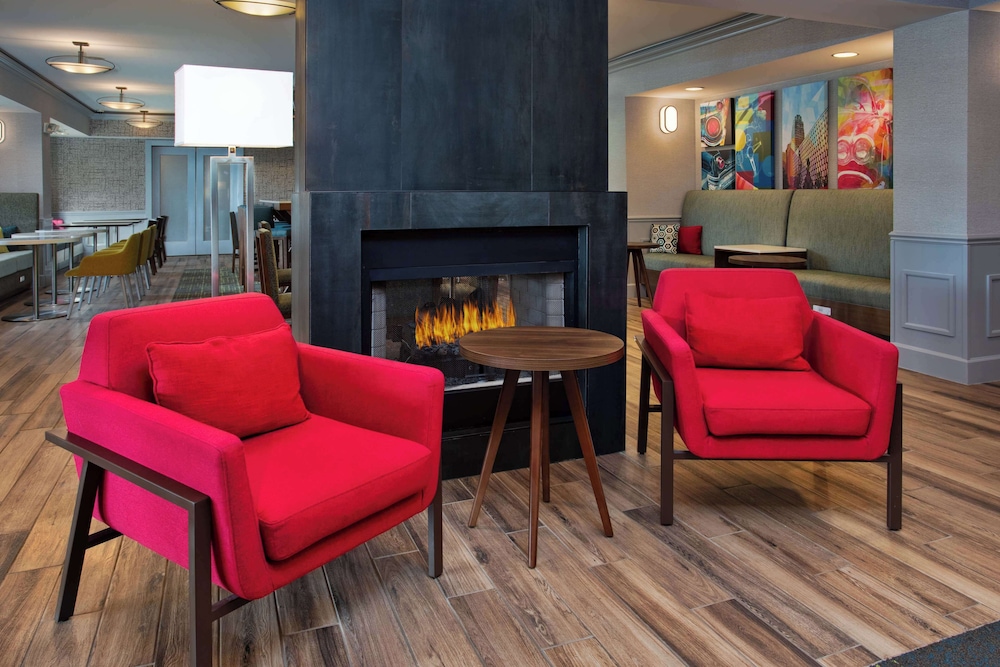 Hampton Inn Detroit Utica Shelby Township - photo 2