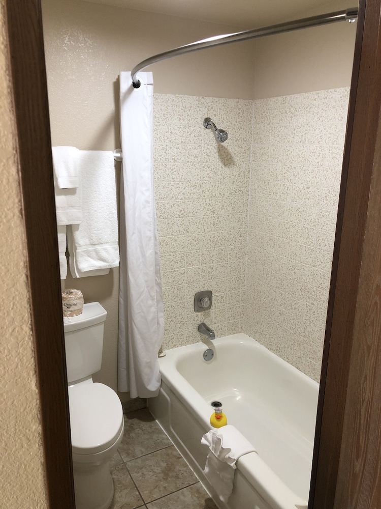 Super 8 by Wyndham Florence OR - photo 22