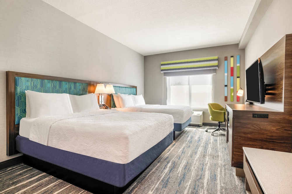 Hampton Inn Fort Myers Downtown - photo 9