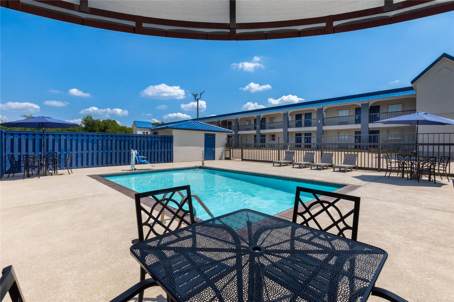 Days Inn by Wyndham Temple - photo 8