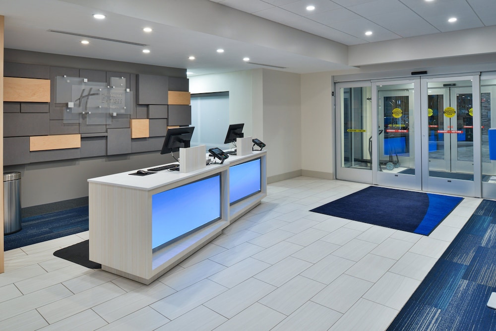 Holiday Inn Express Orlando South Park by IHG - photo 77