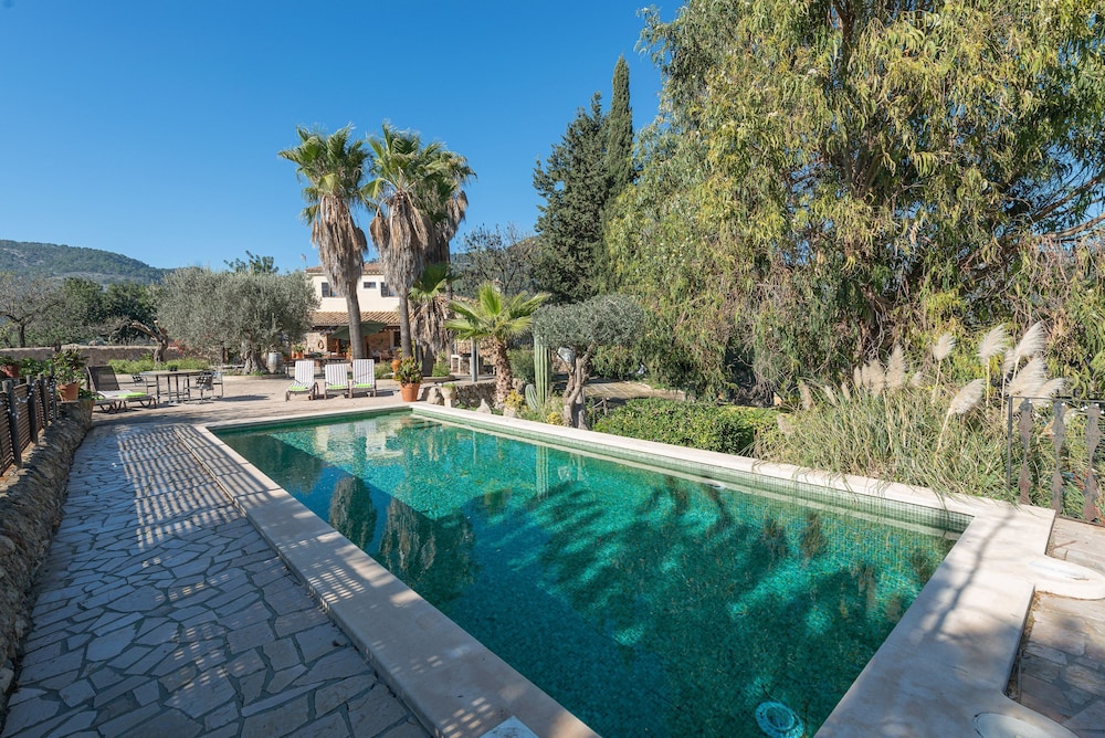 Son Fuster D Abaix in Alar — hotel in Alaro
