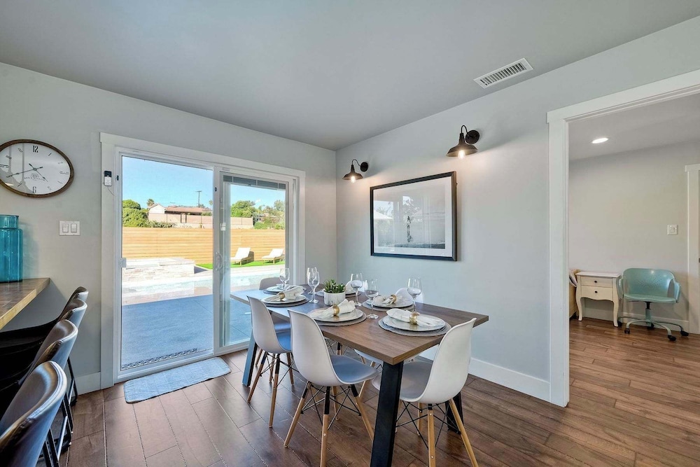Immaculate 3 BDR in Oceanside Private Pool & Spa - photo 22