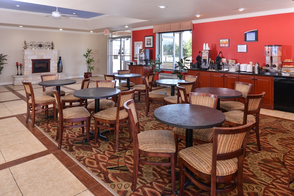 Americas Best Value Inn Lubbock East - photo 34