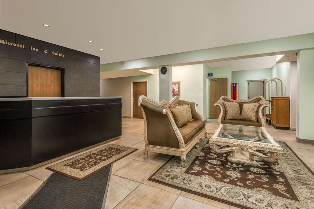 Microtel Inn & Suites by Wyndham Kansas City Airport - featured photo