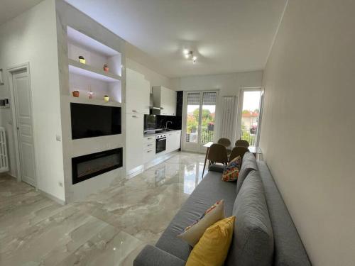 Appartamento confortevole M.I. Casa — 4-Star Luxury Hotel in Cusano, Italy