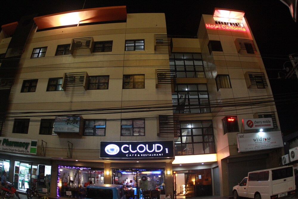 Hotel California Suite in Lapu-Lapu City, Philippines