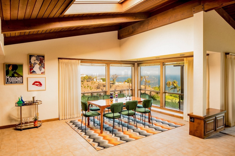 Cliffridge by Avantstay Lush Malibu Hills Estate w Breathtaking Ocean Views - photo 4