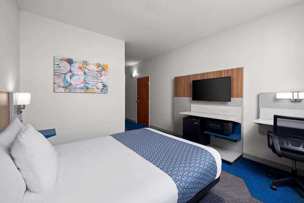 Microtel Inn & Suites by Wyndham Houma - photo 18