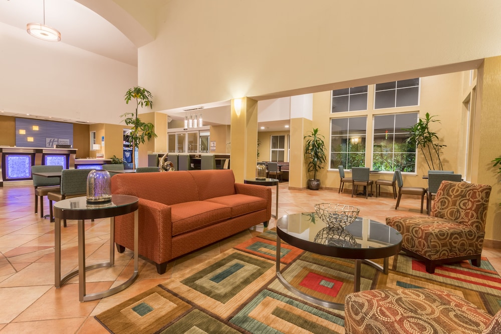 Holiday Inn Express Hotel & Suites Manteca by IHG - photo 53