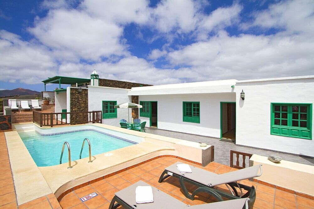 Casa Diama By Lanzarote Vacation Homes — 4-Star Luxury Hotel in Yaiza, Spain