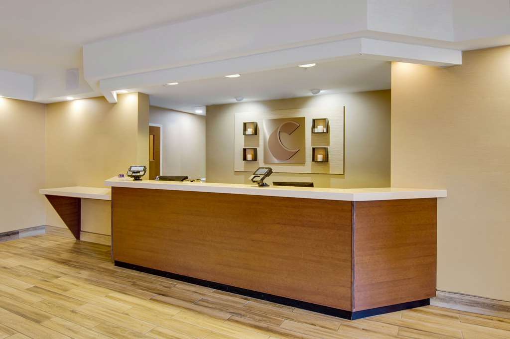 Comfort Inn Airport - photo 7