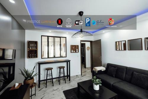Prestige Lumineux Jacuzzi Parking Prive - carbon neutral hotel in Mulhouse
