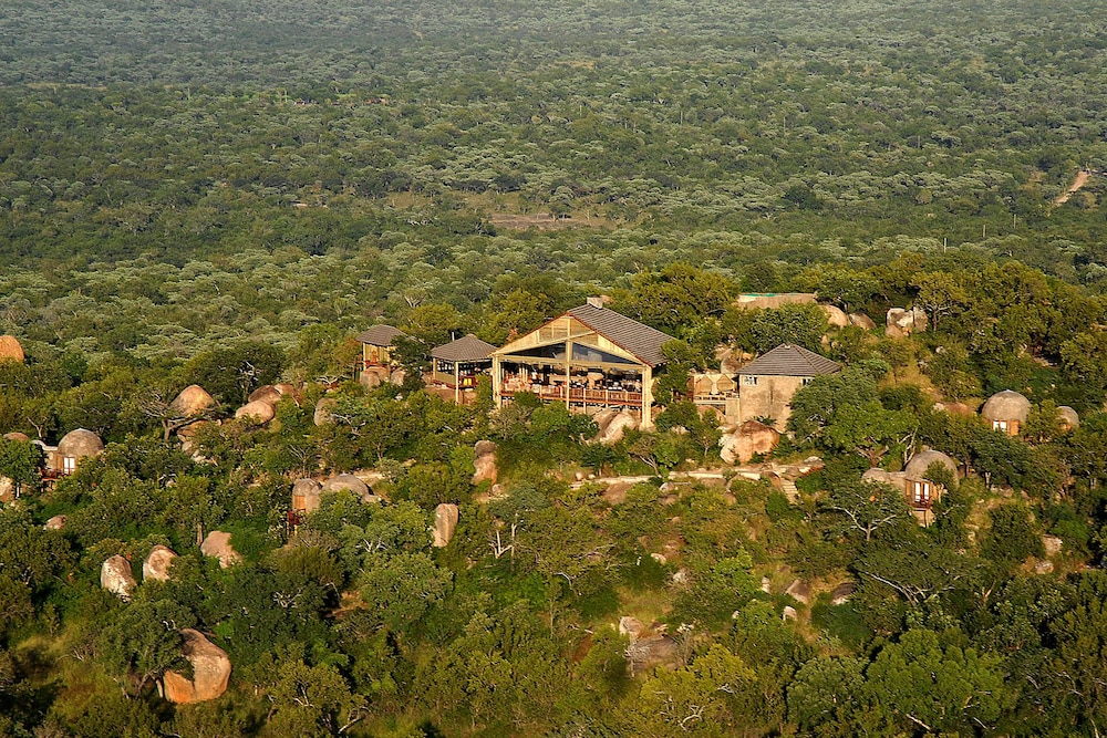 Manyatta Rock Camp Kwa Madwala Private Game Reserve — 4-Star Luxury Hotel in Hectorspruit, South Africa