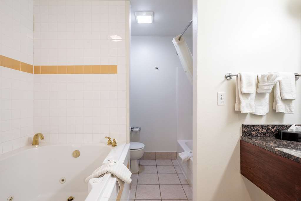 Quality Inn Keystone near Mount Rushmore - photo 33