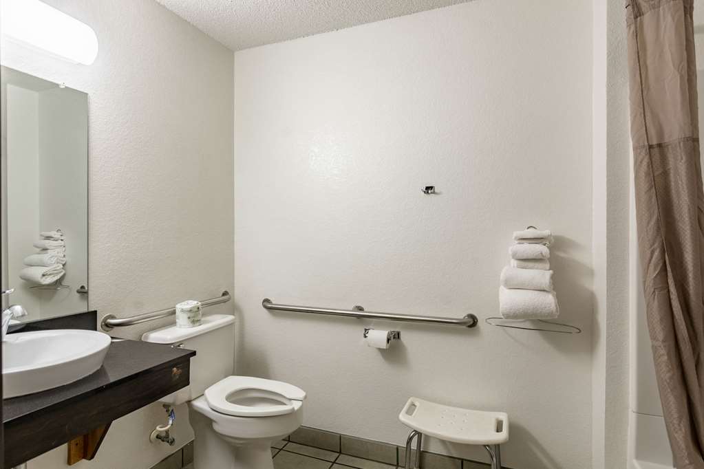 The Reserve Inn - photo 18