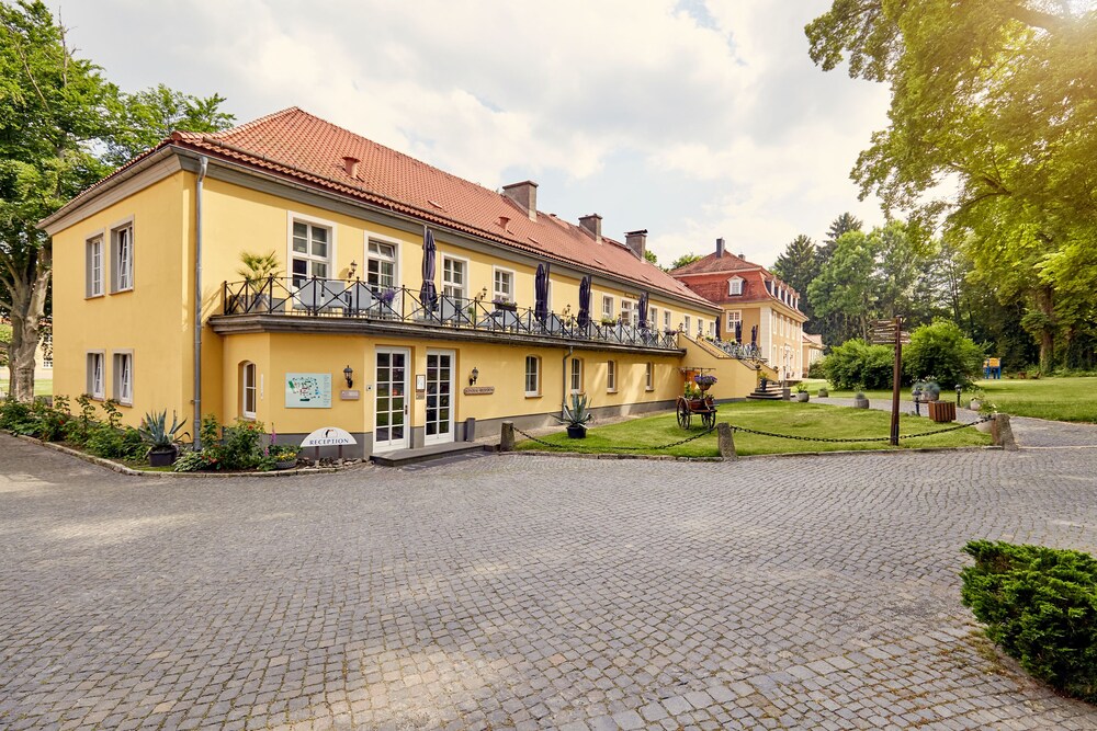 Parkhotel Schlo Meisdorf — Falkenstein