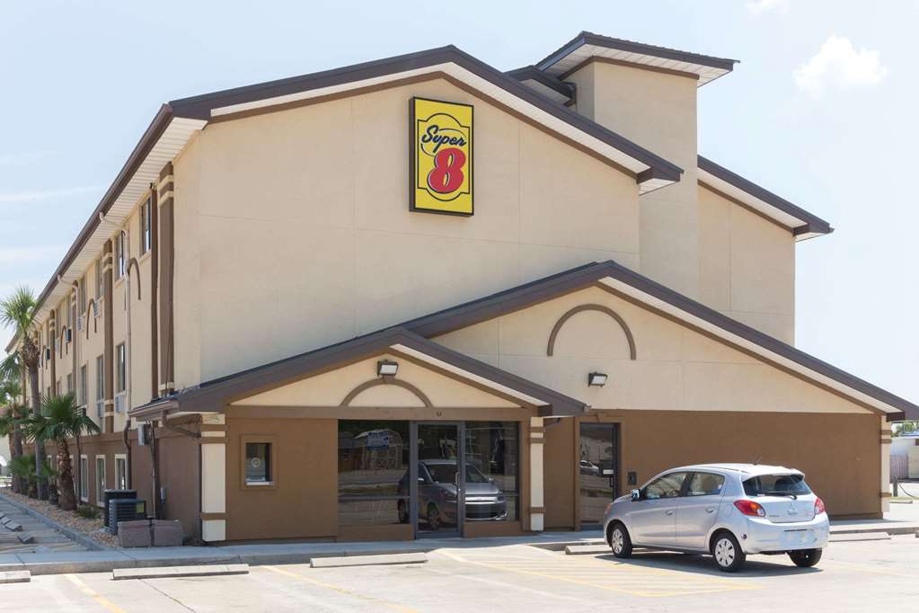 Super 8 by Wyndham Brunswick St Simons Island Area - photo 2