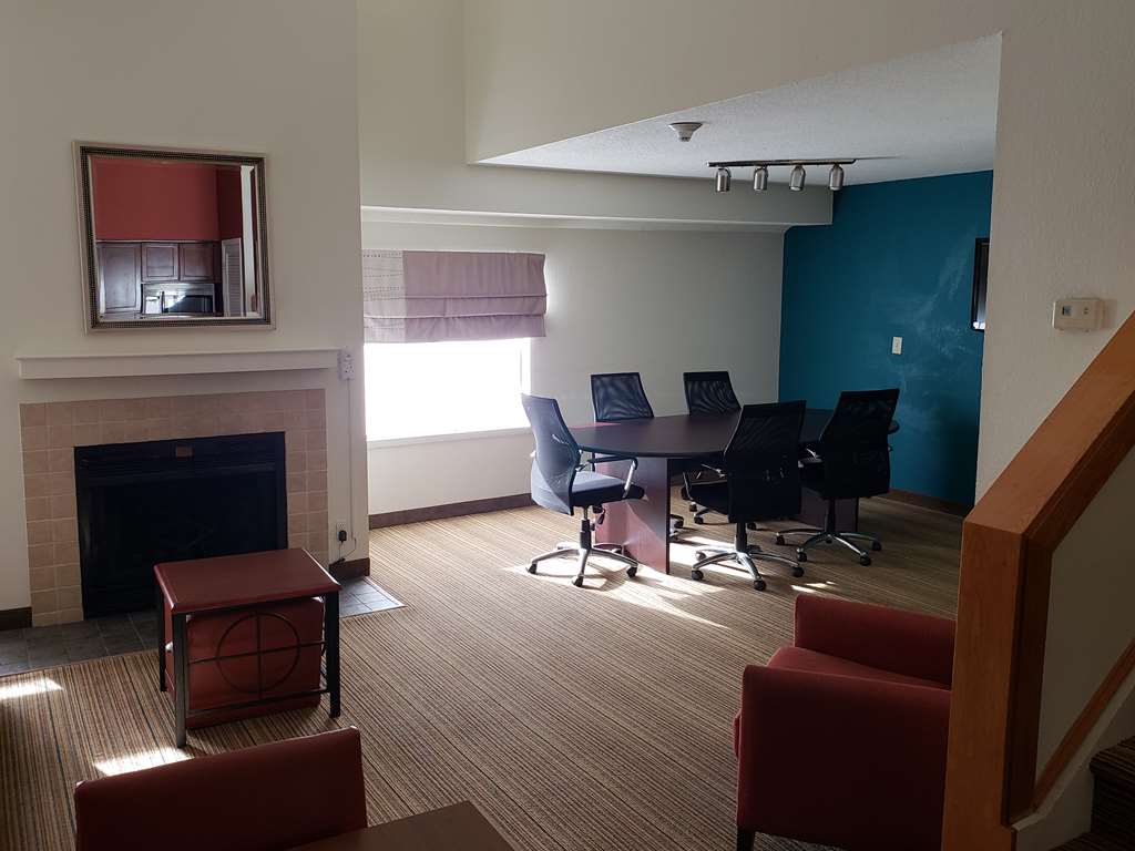 Hawthorn Suites by Wyndham Vienna Tysons Corner - photo 30